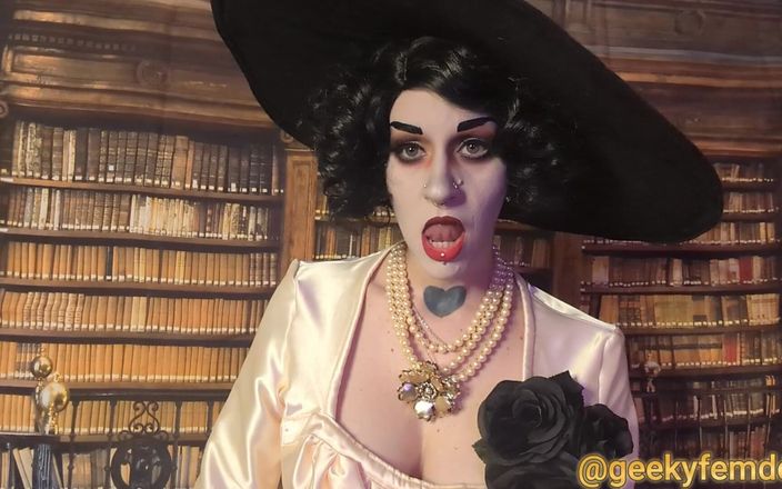 Geeky Femdom: Lady Dimitrescu के पास नाश्ता है