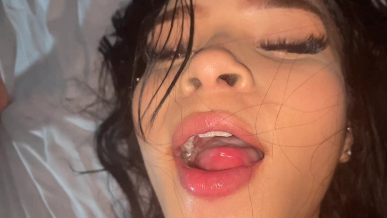 Latino_america24: Chicas colombianas +18 años