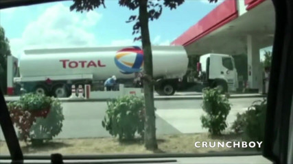 Jess Royan XXX: Menghisap zakar xxl saya secara lurus di tandas awam