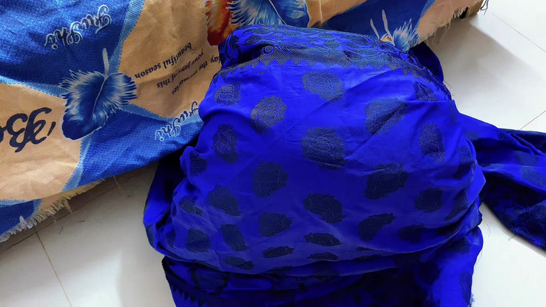 Bdsex24: 当安克尔不在家时，性感阿姨操逼硬