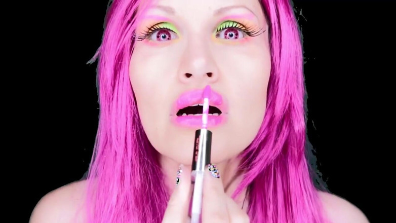 Lady Mesmeratrix Official: Gefangen in meinem lippenstift