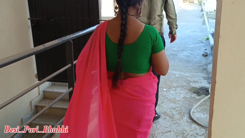 Desi Pari Bhabhi: Indiana fodida em tarrace por landlord very hard