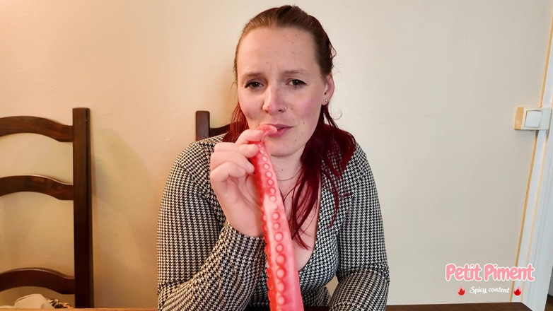Petit_Piment: Ich Ficke Meinen Arsch Mit Einem Tentakel, Bevor Ich Vor...