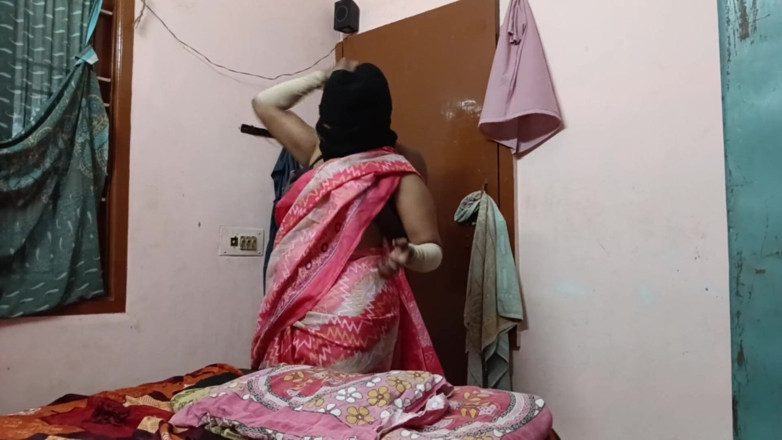 Benita sweety: Tamil Husband and Wife Hot Missionary Sex on Bed