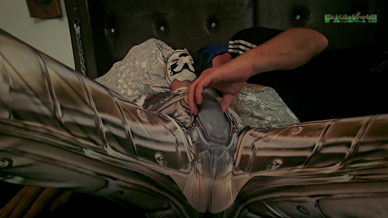 The Playing Puppies: Hraní na věšáky wrestling, uctívání nohou a škádlení v ložnici, část 1