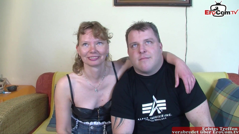 EroCom: German Husband shares his mature wife in amateur threesome casting
