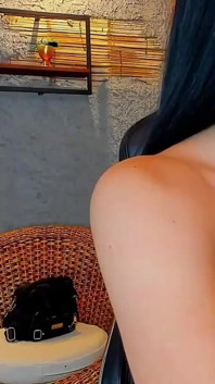 Canlı Videoda Odada Oral Seks