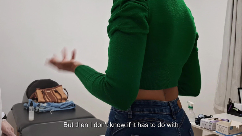 Victor SweetCoupleStories: Un examen anal / rectal efectuat de un doctor real.