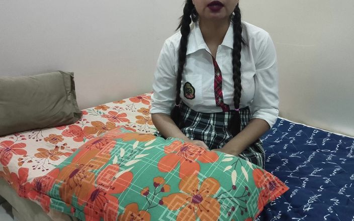 Saarabhabhi6: Universitária fodida duro - hindi desi porn com áudio