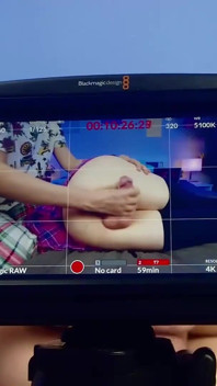 Orgasme fisting diri terhangat dengan submisifnya dengan adegan yang menakjubkan!