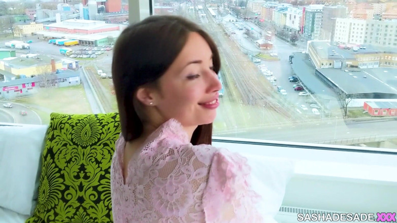 Sasha de Sade: Wichsanleitung, wolkenkratzer fenster