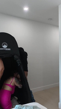 Dvojitá glory hole a šukání fanoušků