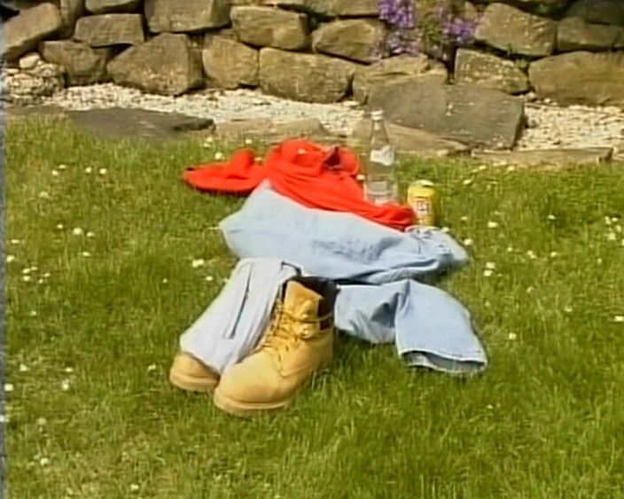 BB Video - Old School: Une MILF allemande amateur fait un quatuor en plein air...