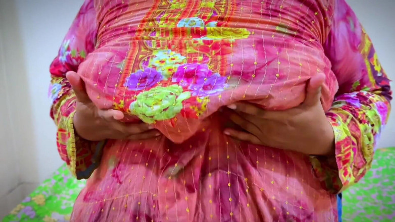 Aria Mia: Velký zadek sexy krásná muslimská dívka sex v jungle resortu