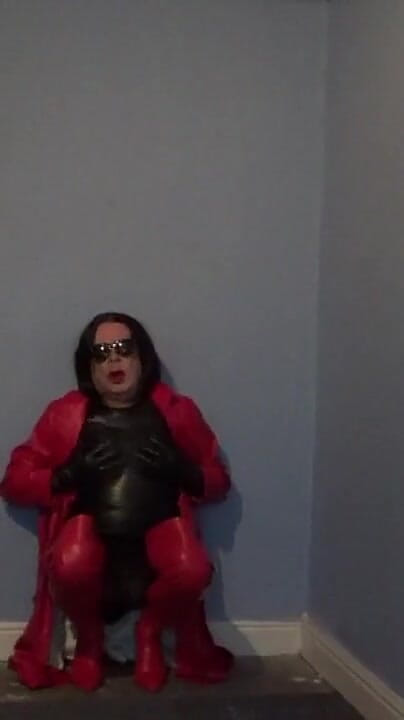 More Leather (Leather Kirsten) More Leather (Leather Kirsten)
