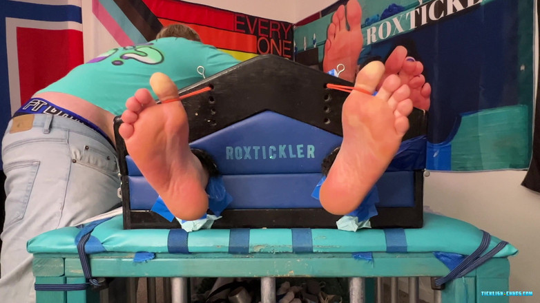 Ticklish Chubs: Kıllı Ryan iyi gıdıklanıyor