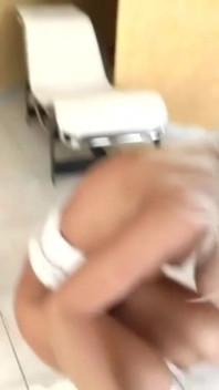 Lepetite super caliente y hardcore en acción