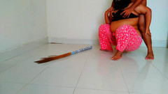 Aria Mia: Awek montel pembantu rumah amatur panas Arab mengongkek pemiliknya dan...