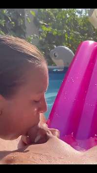 Boquete na piscina e depois fomos para casa para continuar
