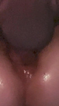 A milf ao lado abre as pernas parte 12