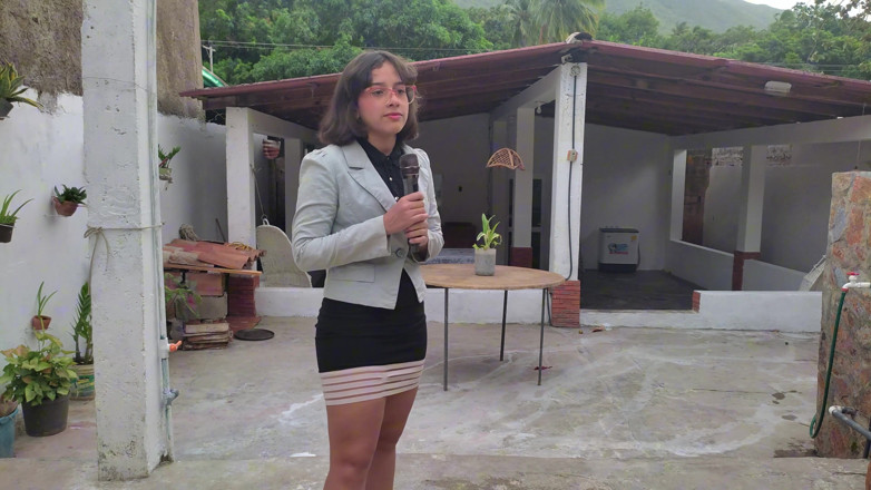 SugarPose: Enf Latina Teen Reporter Stripped