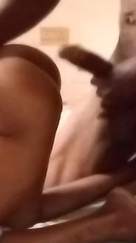 Quelle Douce Énorme Bite Noire Par Derrière