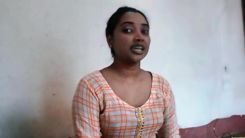 Favorite obsession: Comparto mi cama con mi hermanastra y la seduje para...