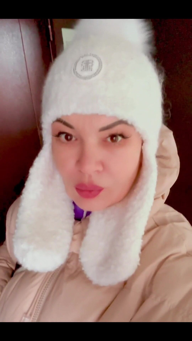 Winter (Karmen MILF)