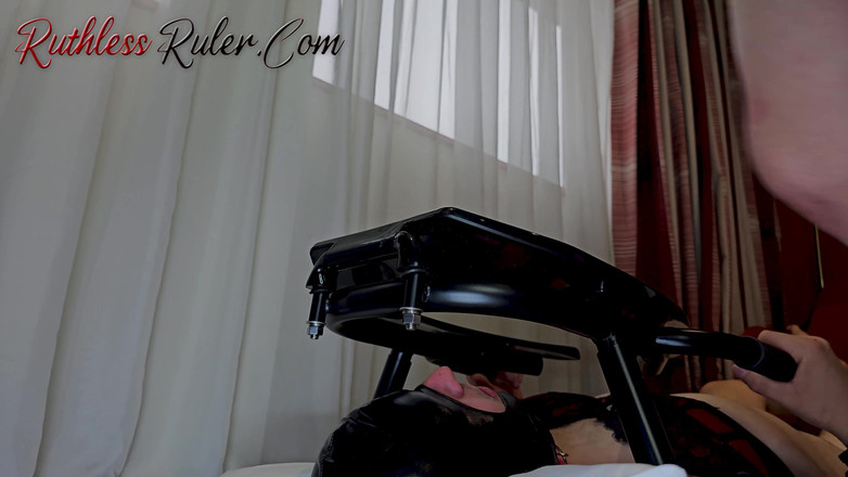 Ruthless ruler - maledom: Sudoroso culo chupando culo, cd puta hd