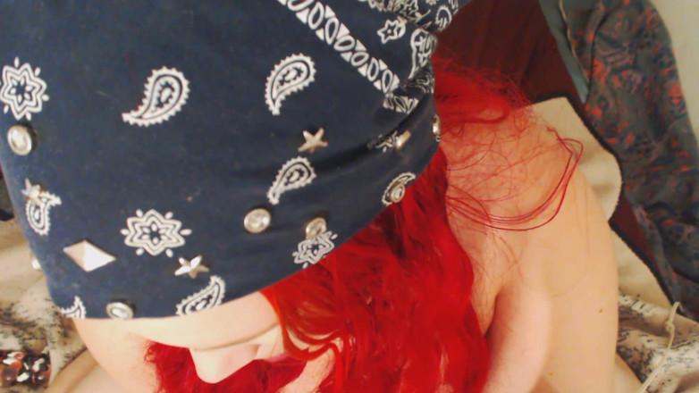 Scarlet Vixen: Schöne qual kommt hart