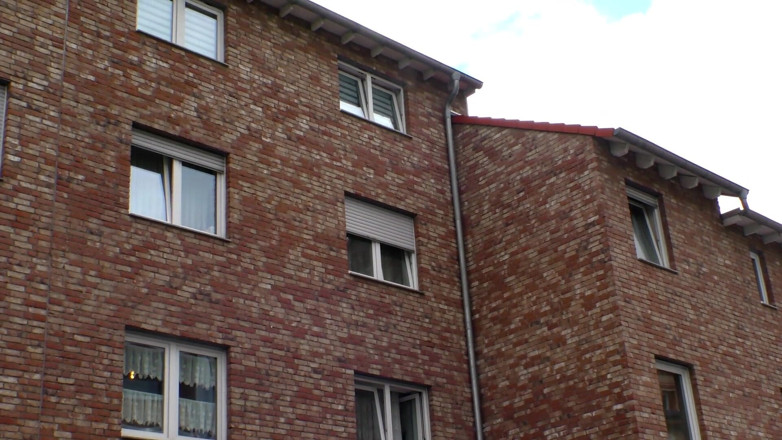 German Porn: The fucked-out apartment building - troie crude scopate duramente in ogni...