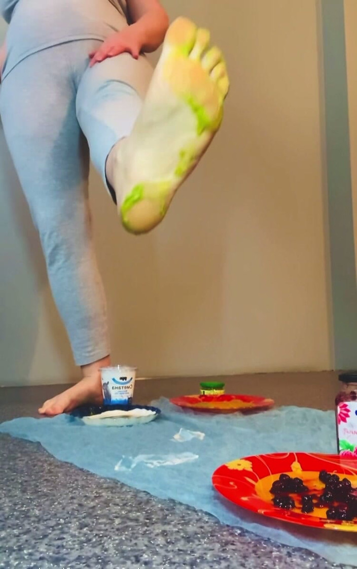 VikkiGeorgia: Jídlo nožní hrátky