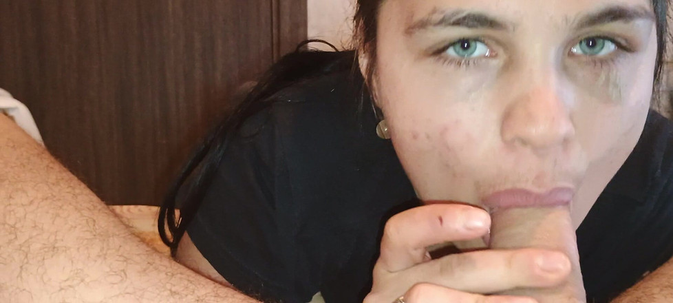 Ionut899: Jag Suger Min Styvfar Med Lust Och Jag Suger Allt...