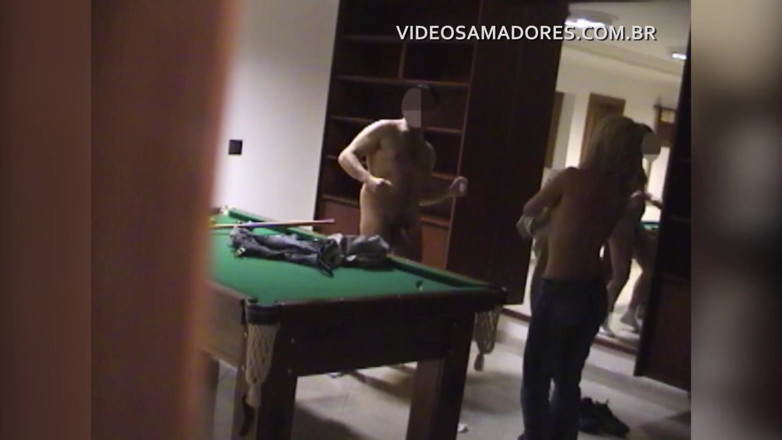 Amateurs videos: Brezilya'da otel oyun odasında seks yapıyor