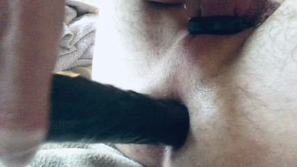 Homemade gay assplay: Dildoing mojego tyłka