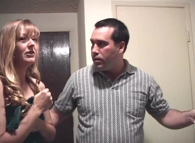 Gilfy Pleasure: Bunica păroasă este futută cu penetrare dublă într-un sex în trei