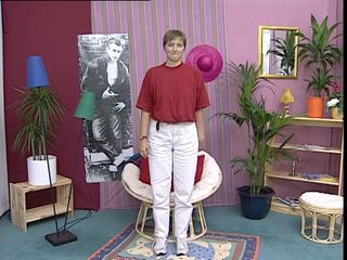 YOUR FIRST PORN: Lea ho esigenze semplici - lea