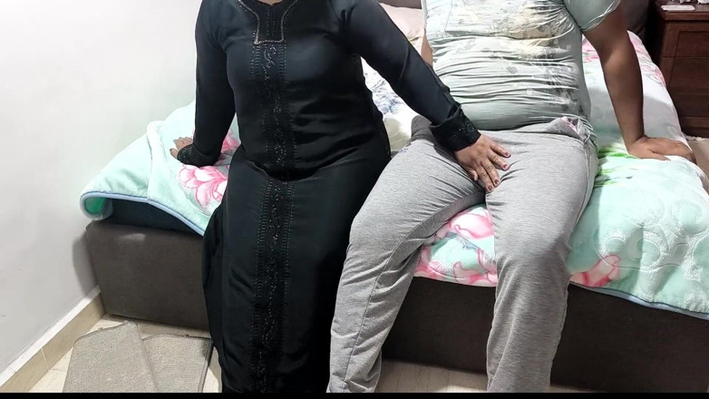 Arabic Bbw: Me follé a mi madrastra con mi amigo