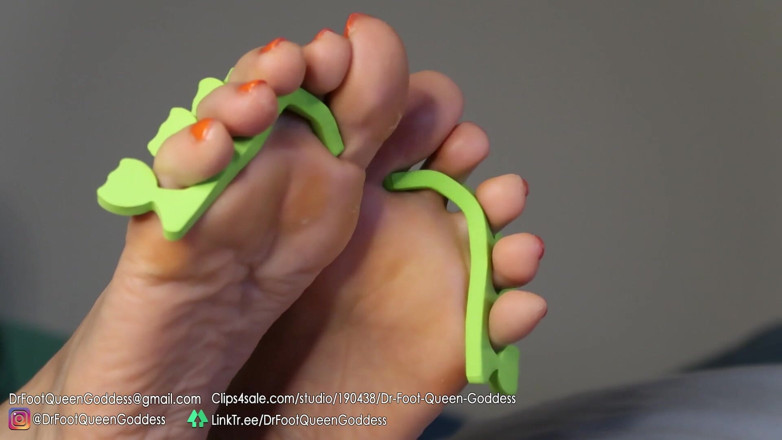 Dr. Foot Queen Goddess: Pedi egg pedicure (orange) part 5