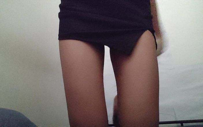 desigirl93: Mi sento molto caldo oggi e il mio sesso è come...
