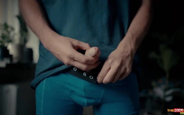 DirtyAndyPrivate: İç çamaşırıyla yarağımı sıvazlıyorum