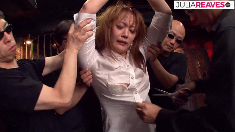 JapaneseHub: Bitch gets drilled on both holes after clit vibration