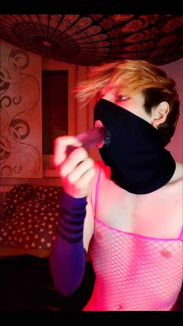 Short Deepthroat Clip (Trappybae)
