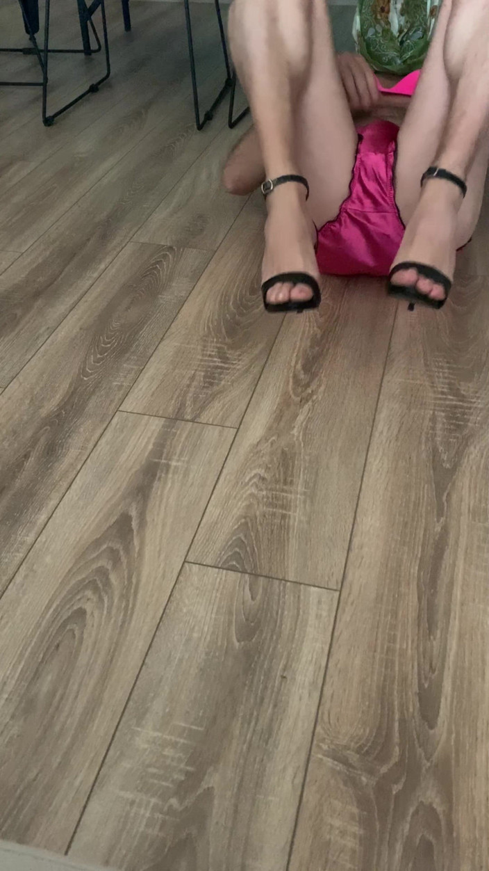 cd_aysemmm: Czekając na chłopca do pizzy, mam nadzieję, że mnie pieprzyć