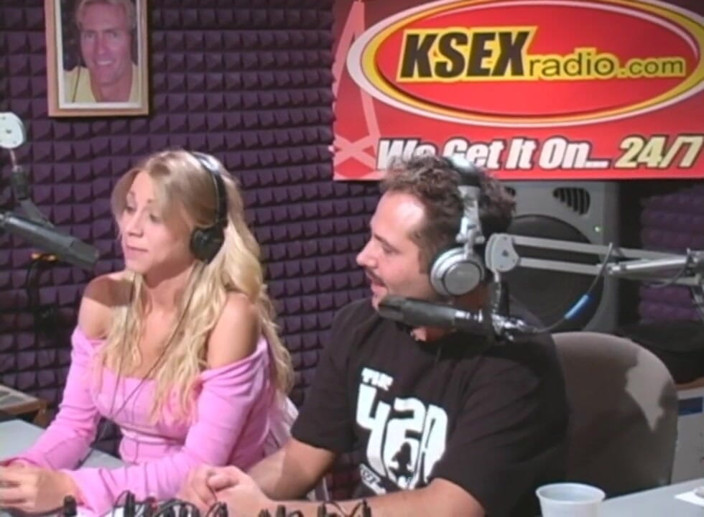The Classic Archives: She seems to get turned on by the live broadcast