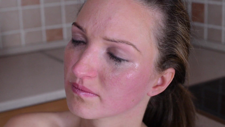 Hunterotic: Faceslapping Extreme Slaps - by Domina Jaqueline Ray and Her Slave...