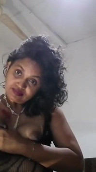 Ep2 Desi la matrigna ha trovato la cam del figliastro e si è spogliata