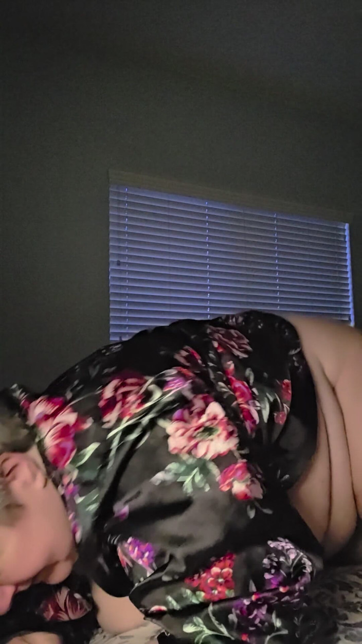 Sensual Sammie: 8 minutos de follada