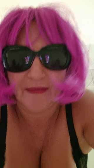 Pat Rodriguez: Büyük memeli evli kadınla hızlı sikiş