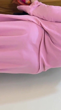 Arabische stiefmutter mit dickem arsch unter dem bett stecken, jetzt will sie von stiefsohn anal ficken - muslimisches sexvideo